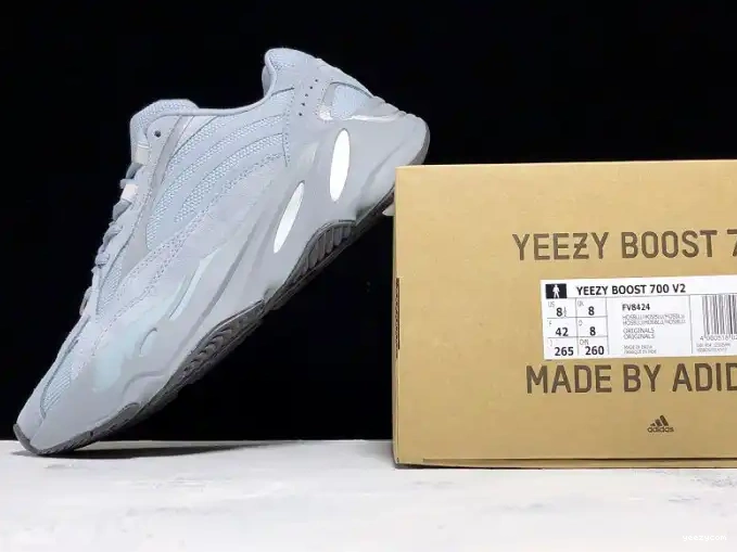 Blue Hospital FV8424 v2 Adidas Yeezy 700 Boost 0422